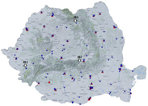 图1监测背景空气污染(EM)的三个EMEP区域站的位置和空气质量监测自动化站的位置:罗马尼亚的地面臭氧(圆圈)和颗粒物- PM2.5分数(三角形)。